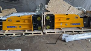 Martillo Hidráulico Tipo Caja SOOSAN SB121, Garantía de Un Año, Cuerpo Principal con Piezas de Repuesto Disponibles - Product Image 2