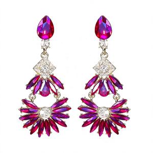 Pendientes Largos de Diseño Geométrico de Alta Gama Europeos y Americanos Evergreat, Chapados en Oro, con Cristales de Colores y Diamantes de Imitación - Product Image 5