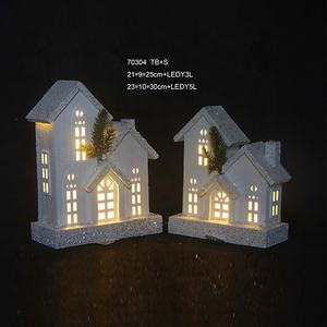 Mini casa iluminada de Navidad de madera LED-Pueblo iluminado para vacaciones Fábrica al por mayor - Product Image 6