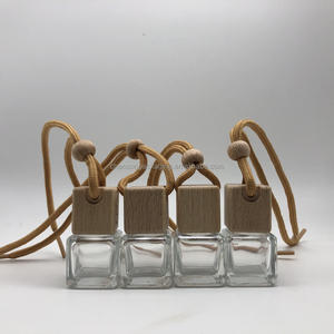 Nuovo Deodorante per Auto Quadrato da 5ml con Tappo in Legno, Bottiglia di Profumo per Auto da Appendere - Product Image 5