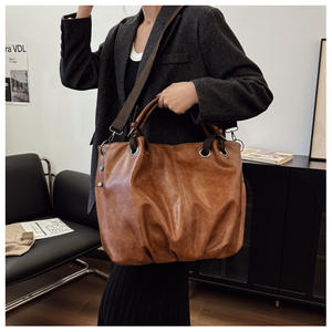 Bolso de estilo retro marrón, adorno de anillo de metal, bandolera de moda para mujer - Product Image 6