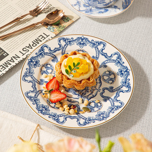 2026 European <b>Light</b> Luxury Retro Under Glazed Blue and White Porcelain Dinnerware Set for Hotel Restaurant - Product Image 3