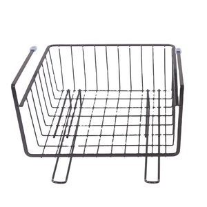 Le meilleur <span class=keywords><strong>panier</strong></span> <span class=keywords><strong>de</strong></span> rangement décoratif noir en acier inoxydable suspendu en treillis métallique pour <span class=keywords><strong>salle</strong></span> <span class=keywords><strong>de</strong></span> <span class=keywords><strong>bain</strong></span> et cuisine - Product Image 1