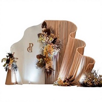 Arche décorative en métal blanc ondulé pour accessoires de mariage, draperie, chapiteau, chuppah, mandap, toile de fond, rideau pour cérémonie de remise des diplômes