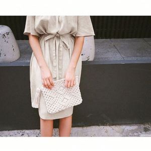 Sac à main en crochet fait main en coton avec pompons - Product Image 4