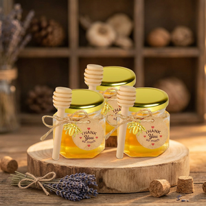 Offerta Speciale: Vasetto di Vetro Mini Esagonale da 1.5oz per Miele con Cucchiaio in Legno, Disponibile in Stock dai Produttori - Product Image 1