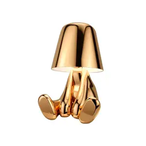 Lampada da scrivania Usb ricaricabile Design del corpo umano lampade da tavolo per uomo piccolo luce notturna per lampada da studio per la decorazione della camera da letto