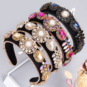 Hua Liyu Bandeaux de style baroque pour femmes avec strass et perles pour accessoires de cheveux de fête et de mariage - Product Image 1