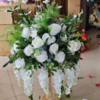 Décoration de mariage, grande boule de fleurs blanches en rose, fleurs de gypsophile, centre de table pour mariage, événement, fête