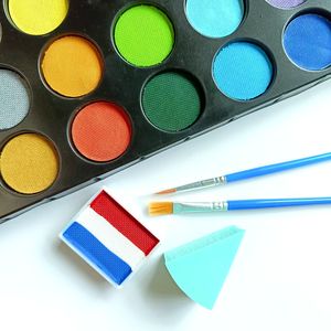 Set <span class=keywords><strong>de</strong></span> Pintura Corporal Fácil <span class=keywords><strong>de</strong></span> Limpiar para Niños <span class=keywords><strong>de</strong></span> <span class=keywords><strong>Amazon</strong></span>, Materiales Pintados a Mano para Fiestas con Peine para el Cabello - Product Image 6