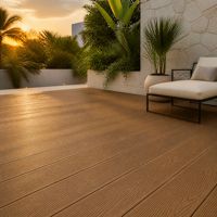 Fabrikpreis Outdoor WPC-Terrassendielen Langlebiger 30-Jahres Holz-Kunststoff-Verbund Außenbodenbelag für Gewerbeprojekte und Landschaftsbereiche
