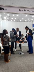 Chaussures de bureau en cuir véritable, à enfiler, légères, toutes saisons, chaussures de carrière, stock local en Ouganda, fabrication quotidienne de 200 à 500 paires - Product Image 2