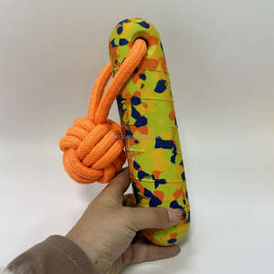 Jouet à mâcher flottant solide et écologique pour grands chiens, design tendance, matériau EVA durable, 22 cm - Product Image 3