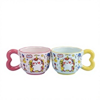 Ensemble de tasses à café en céramique vintage de Noël, tasses à café rétro créatives avec cuillère, design moderne pour les fêtes et les couples, tasses à eau