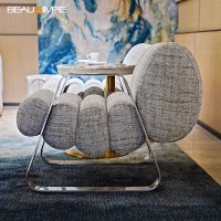 Chaise longue inclinable de luxe Dool en tissu avec cadre en acier inoxydable, taille personnalisable pour salon moderne et hôte