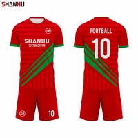 Vente en gros d'usine, maillot de football personnalisé en polyester, impression par sublimation, logo, nom, numéro, service de conception, livraison rapide