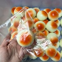 Produit phare : Jouet anti-stress à presser, moelleux et en forme de boule, fait main, en forme de pain au miel croustillant, boîte surprise, cadeau de fête, vente en gros