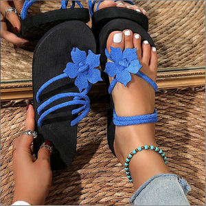 Tendance 2026 : Sandales de plage plates décontractées populaires, tongs confortables et souples pour femmes et dames pour l'été - Product Image 3