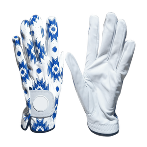 Confort inégalé avec nos gants de golf personnalisables en cuir véritable Cabretta, équipement sportif respirant, options de logo et EOM. - Product Image 1