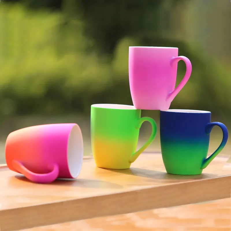 Nieuwste Groothandel Rubber Afwerking Koffie Mok Verschillende Kleur Keramiek Porselein Koffie Thee Cup Mokken Met Soft Touch