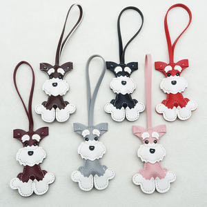 Colgante <span class=keywords><strong>de</strong></span> piel sintética para perro <span class=keywords><strong>Schnauzer</strong></span> con correa larga, colgante para bolso, llavero para coche, colgante con forma <span class=keywords><strong>de</strong></span> animal <span class=keywords><strong>de</strong></span> dibujos animados, dijes para bolso - Product Image 3