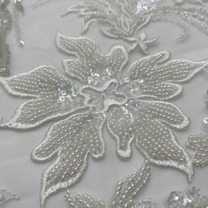Tissu brodé de luxe de haute qualité, dentelle en tissu pour couturier de mariée, collection - Product Image 1