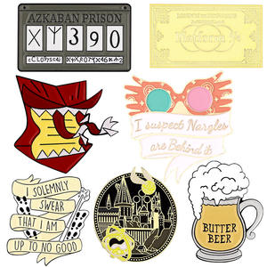 Broche de Metal Personalizado com Design Criativo e Bonito, Acessório de Necessidades Diárias para Roupas ou Bolsas - Product Image 2