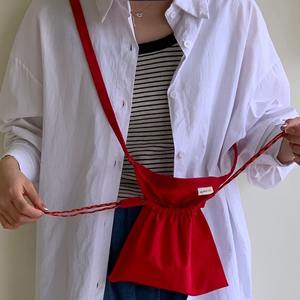 Bolso pequeño minimalista para mujer, bolso para teléfono con cordón de diseño exclusivo, bolso bandolera con correa para el cuello, bolso versátil y moderno - Product Image 1