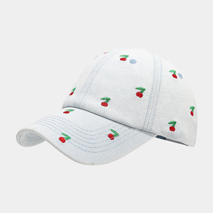 Nuovo Cappellino da Baseball in Denim con Ricamo Retrò a Ciliegie, Morbido e Trendy, per Donna, Effetto Viso Sottile - Product Image 3