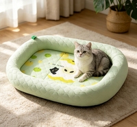 Coussin pour animaux de compagnie en soie glacée matelassé à motif pomme, doux, confortable et lavable, pour chat et chien, idéal pour la détente en intérieur
