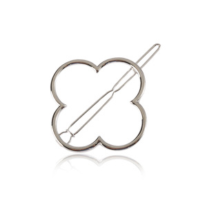 Nouvelle Vente Chaude en Gros : <span class=keywords><strong>Barrettes</strong></span> et Pinces à <span class=keywords><strong>Cheveux</strong></span> en Métal Raffiné Trèfle à Quatre Feuilles pour Filles et Femmes - Product Image 1