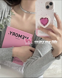 Classy Monogram cô gái trường hợp điện thoại cho Iphone 14 14pro Max với màu hồng Rhinestone tình yêu hình trái tim điện thoại Grip chủ dính đứng - Product Image 6