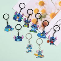 Porte-clés en métal personnalisé avec personnage de dessin animé, porte-clés en émail coloré, souvenir d'animation personnalisé, fournisseur en gros