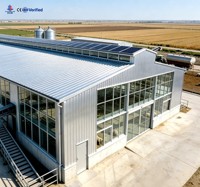 Poulailler moderne résistant à la corrosion, alimenté à l'énergie solaire, à structure en acier léger, préfabriqué, pour élevage de bétail, garantie 5 ans