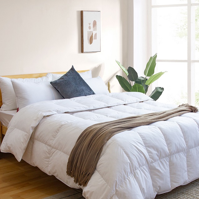 Оптовая продажа премиум индивидуальная двойная кровать антиаллергическое уютное пуховое альтернативное одеяло