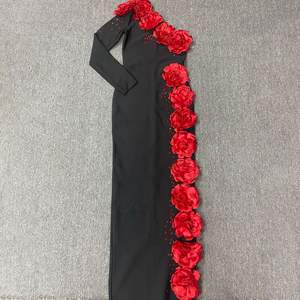 कंधे पर सिंगल स्लीव टेम्पोमेंट बैंड की ड्रेस पार्टी शाम का गाउन - Product Image 5