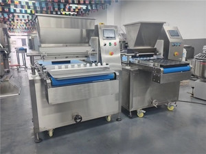 Machine de distribution automatique de pâte à gâteau multifonctionnelle, unité de traitement de gâteaux pour boulangerie commerciale - Product Image 4