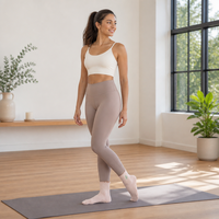 Chaussettes de yoga côtelées imprimées respirantes et chaudes de haute qualité pour femmes avec logo personnalisé, accessoires de sport antidérapants
