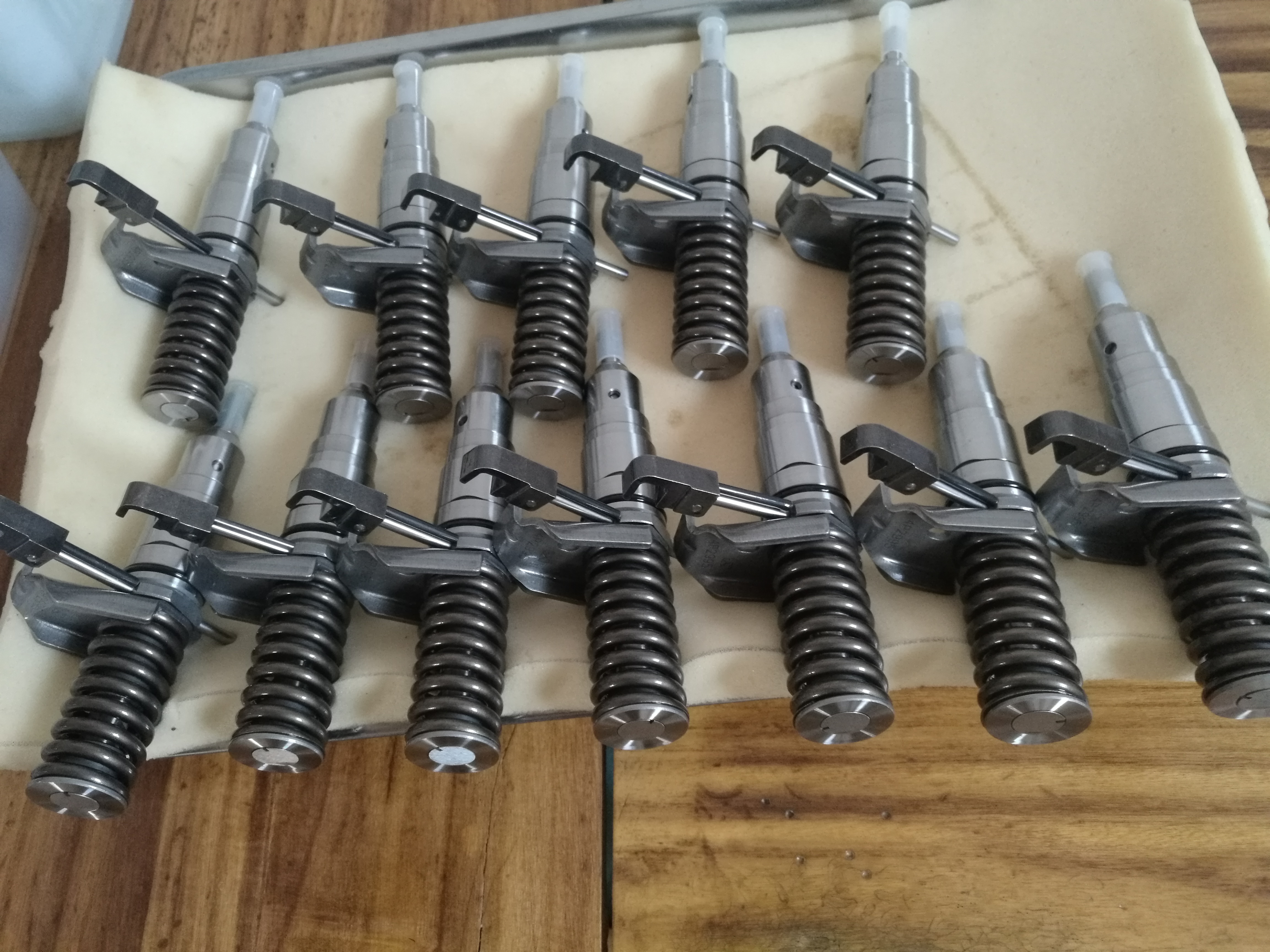 for Cateripillar/CAT 3116  diesel injector 4P-2995  0R8471 4P2995 engine auto spare parts fule injector 4P2995  4P-2995
