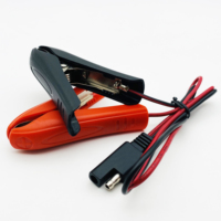 SAE avec gros câble de charge à pince crocodile Largement utilisé dans une variété de batteries équipement de panneaux solaires nécessitant des prises SAE