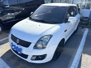 Buen <span class=keywords><strong>precio</strong></span> para Changan <span class=keywords><strong>Suzuki</strong></span> <span class=keywords><strong>Swift</strong></span> 2016 1.5L Automatic Fashion Cool Play Edition Productos de automóviles usados en stock Coche en el puerto - Product Image 4