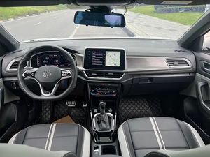 <span class=keywords><strong>T</strong></span> <span class=keywords><strong>ROC</strong></span> <span class=keywords><strong>2023</strong></span> 300TSI Asequible, Fabricado en China, SUV Nuevo y Usado, Motor Turbo de Alto Rendimiento, 5.66L/100km, Sistema de Infoentretenimiento de 9.2 Pulgadas - Product Image 5