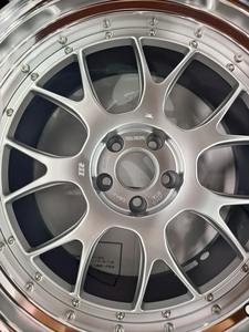 Jantes de voiture forgées personnalisées pour <span class=keywords><strong>LM</strong></span> <span class=keywords><strong>R</strong></span> <span class=keywords><strong>BBS</strong></span> 5x112/5x114.3/5x120/5x130/5x108 pour BMW Porsche Audi Mercedes Tesla Mustang Nissan Lexus - Product Image 4