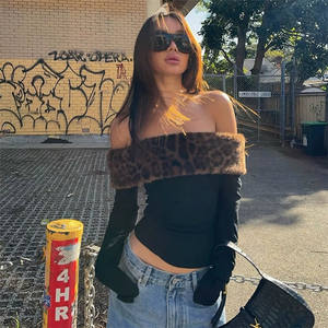 T-Shirt a maniche lunghe Patchwork in pelliccia di leopardo Y2k <span class=keywords><strong>donna</strong></span> autunno inverno con spalle scoperte T-Shirt di base 2000s - Product Image 3