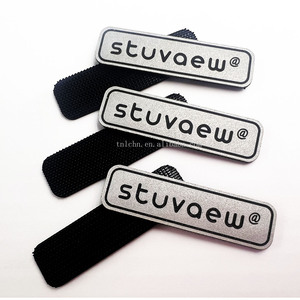 Logotipo de transferencia de calor de silicona, etiqueta personalizada para <span class=keywords><strong>ropa</strong></span>, venta al por mayor, estampado plano, gancho mágico para <span class=keywords><strong>ropa</strong></span> - Product Image 4