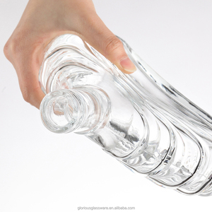 Botella de licor vacía de 50 ml con forma de pez, de vidrio <span class=keywords><strong>azul</strong></span> elegante, para vodka, whisky, brandy, ginebra, ron, <span class=keywords><strong>tequila</strong></span>, con tapón de corcho. - Product Image 2