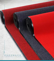 Tapis en rouleau à double nervure en polyester aiguilleté avec base antidérapante et absorbante en caoutchouc, couleur gris foncé