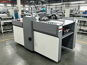 ZDFM-760 Plastifieuse thermique automatique haute performance de 760 mm à chauffage hydraulique, robuste, pour un laminage sans bulles - Product Image 5