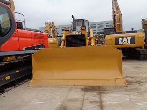 Bulldozer Caterpillar D7G d'occasion, modèle 2020 d'origine japonaise, moteur diesel 140 CV, roulement moteur inclus. - Product Image 6