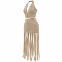 Ensemble deux pièces en polyester tricoté effet crochet pour femme, avec haut dos nu et bas taille haute à franges longues, idéal pour les vacances